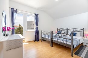 Apartments Maja