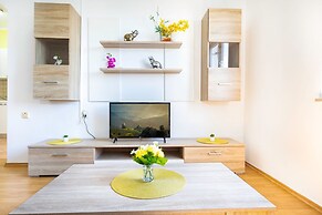 Apartments Maja