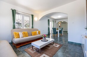 Apartments Maja