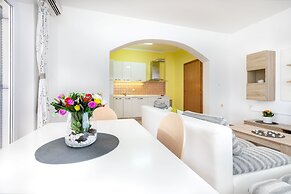Apartments Maja