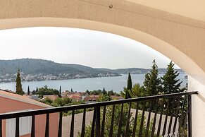 Apartments Maja