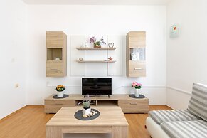 Apartments Maja
