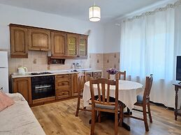 Apartments and Rooms Bepina