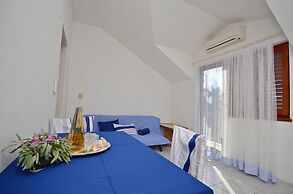 Apartments and Rooms Bepina