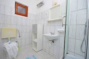 Apartments and Rooms Bepina