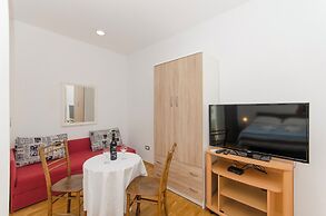 Apartments Mira