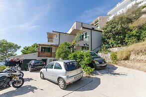 Apartments Mira