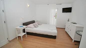 Apartments Jadranka