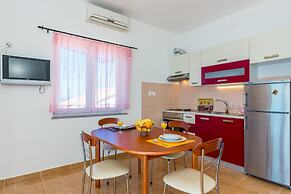 Apartments Ivan Sea View Lun