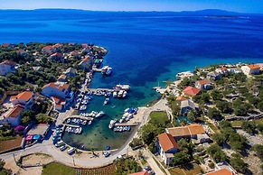 Apartments Ivan Sea View Lun