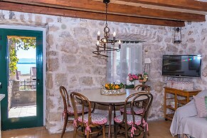 House Vedrana