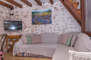 House Vedrana