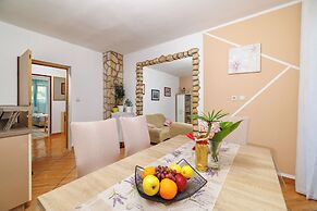Apartments Albina