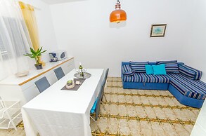 Apartments Bee Maja