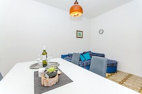Apartments Bee Maja