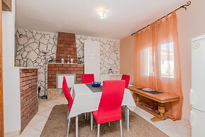 Apartment Maja