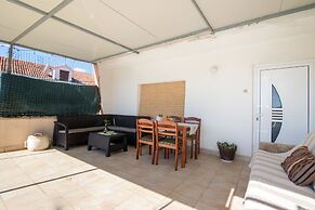 Apartment Maja