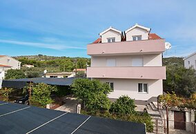 Apartment Pocrnja