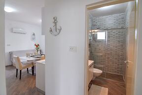 Apartment Pocrnja