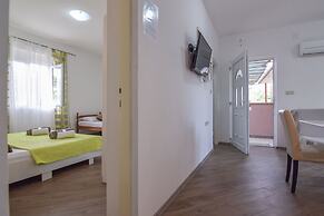 Apartment Pocrnja