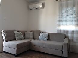 Apartment Pocrnja