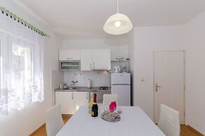 Apartments Jakov