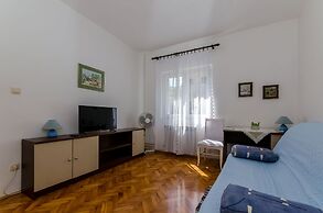 Apartments Jakov