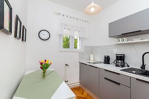 Apartments Jakov