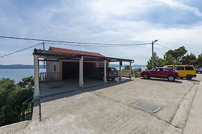 Apartments Djani