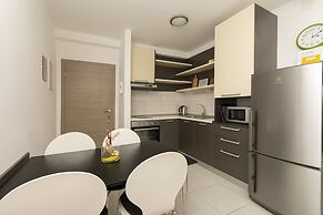 Apartments Djani