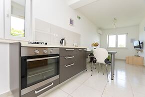 Apartments Djani