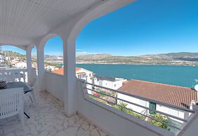 Apartments Iva