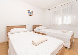 Apartments Iva