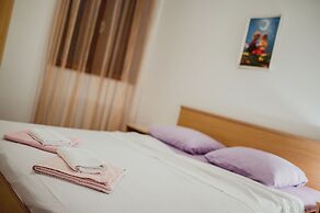 Apartments Antun
