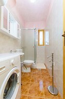 House Srecko