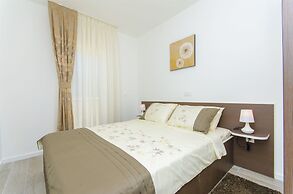 Apartments Villa V