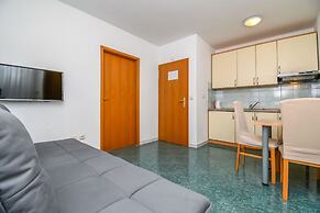 Apartments Jakov