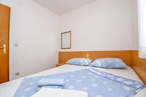 Apartments Jakov