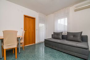 Apartments Jakov