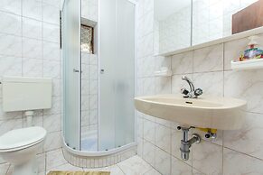Apartments and Rooms Stjepan
