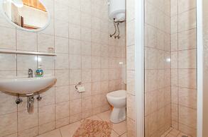 Apartments and Rooms Stjepan