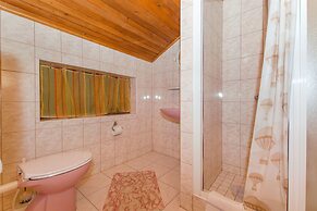 Apartments and Rooms Stjepan