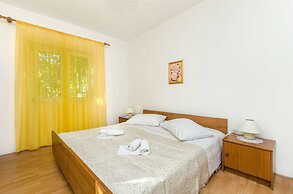 Apartments and Rooms Stjepan