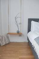 TamB&B