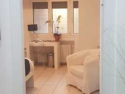 TamB&B