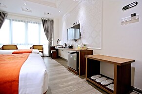 Luckful Hotel