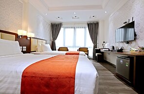 Luckful Hotel