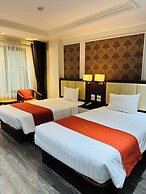 Luckful Hotel