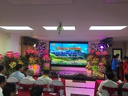 Dinh Gia Hotel