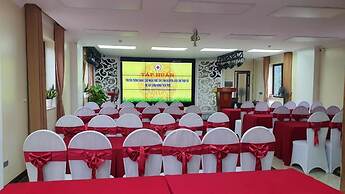 Dinh Gia Hotel